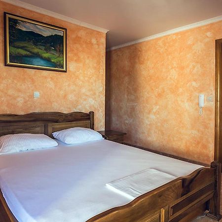 Villa M Dobra Voda Cameră foto